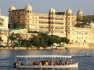 traveller imges udaipur