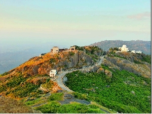 Top mount abu travel package